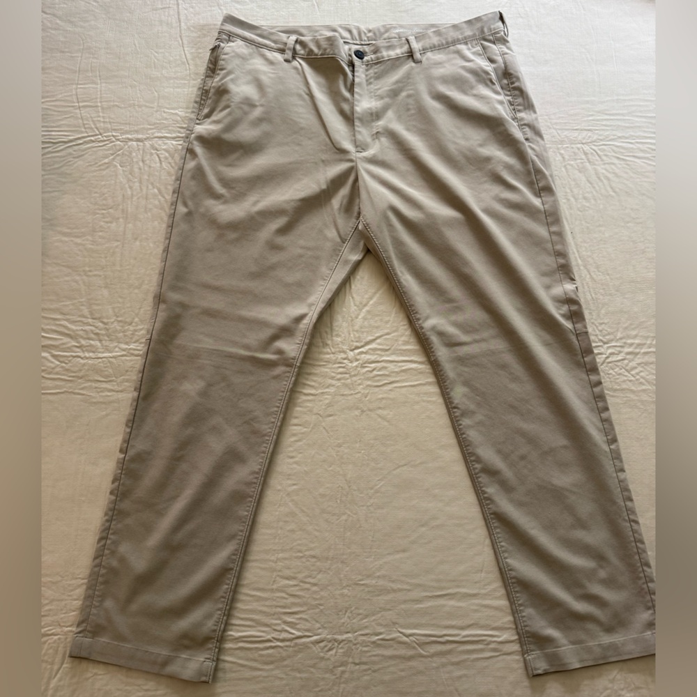 EUC Tommy Bahama Island Zone Men's Khaki Chinos - Light Beige 40x32